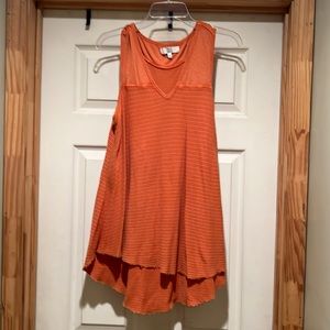 Super cute flowing tank or tunic.